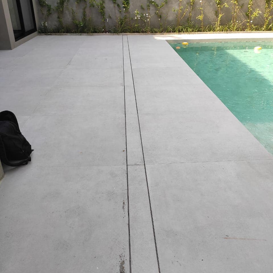 Linear Oculto Piscina